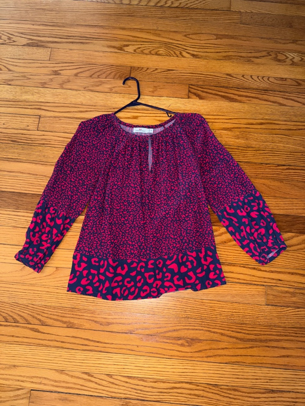 Vineyard Vines Navy and Pink Leopard Print Top, size M